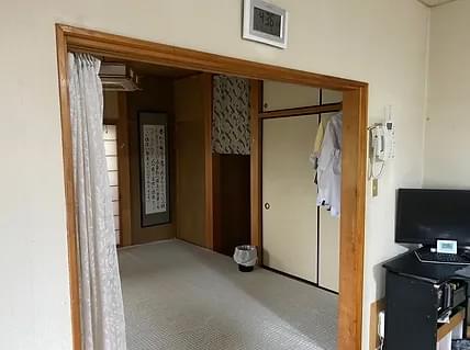 M様邸吊り戸へ変更