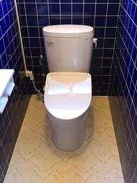 O様邸(トイレ入替、ベランダ防水塗装、床フロアー材貼り)