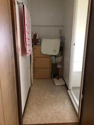 O様邸(トイレ入替、ベランダ防水塗装、床フロアー材貼り)