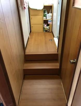 O様邸(トイレ入替、ベランダ防水塗装、床フロアー材貼り)