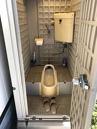 M様邸仮設トイレ入替え