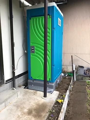 M様邸仮設トイレ入替え
